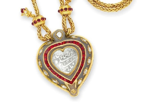 The Taj Mahal Necklace's Romantic History