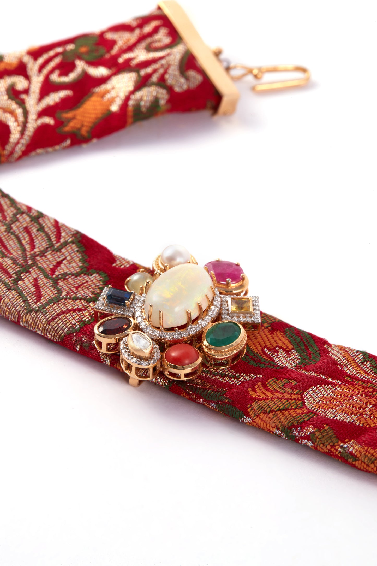 Navratna Choker