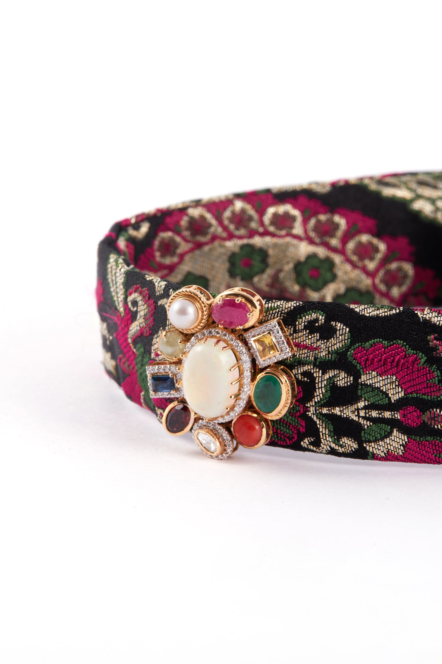 Navratna Choker