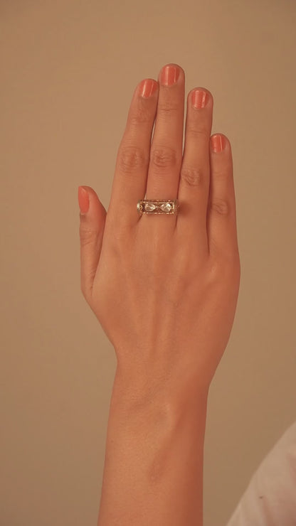 Vaqt Ring